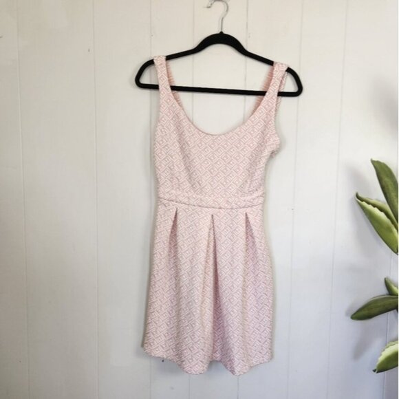Stradivarius Pink Fit & Flare Sleeveless Tea Dress Mini Knee Length Soft Girl - Picture 1 of 11